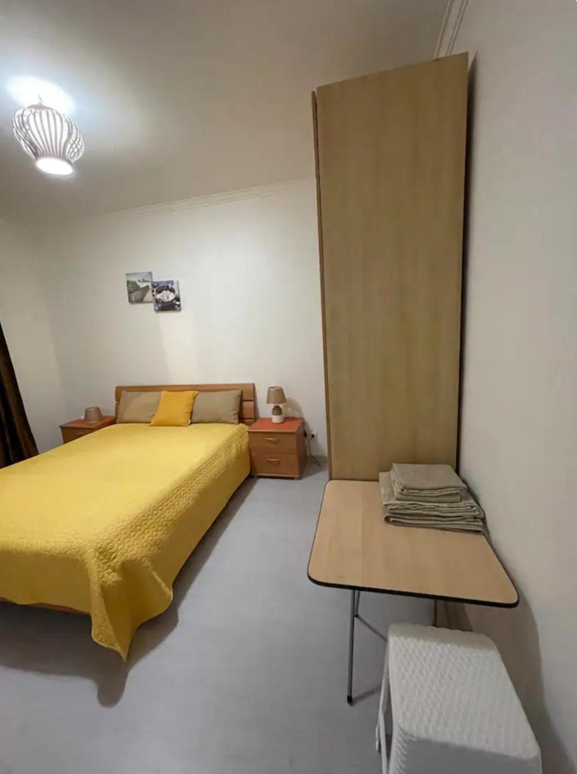 Апартаменты Quarto Calmo E Acolhedor Алмада Экстерьер фото