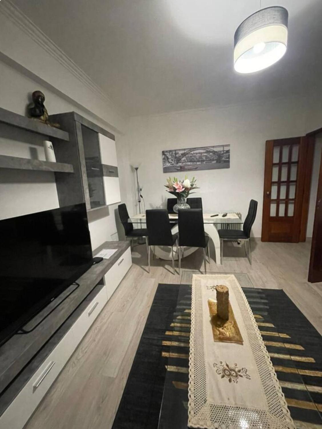 Апартаменты Quarto Calmo E Acolhedor Алмада Экстерьер фото